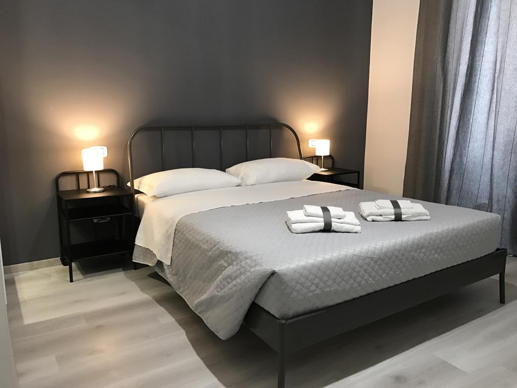 Bed and Breakfast Sensation House Рим Екстер'єр фото
