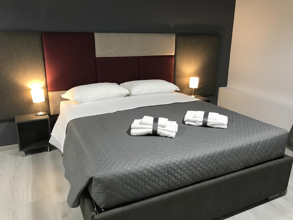 Bed and Breakfast Sensation House Рим Екстер'єр фото