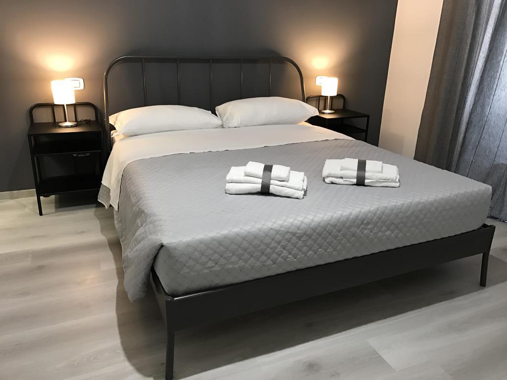 Bed and Breakfast Sensation House Рим Екстер'єр фото