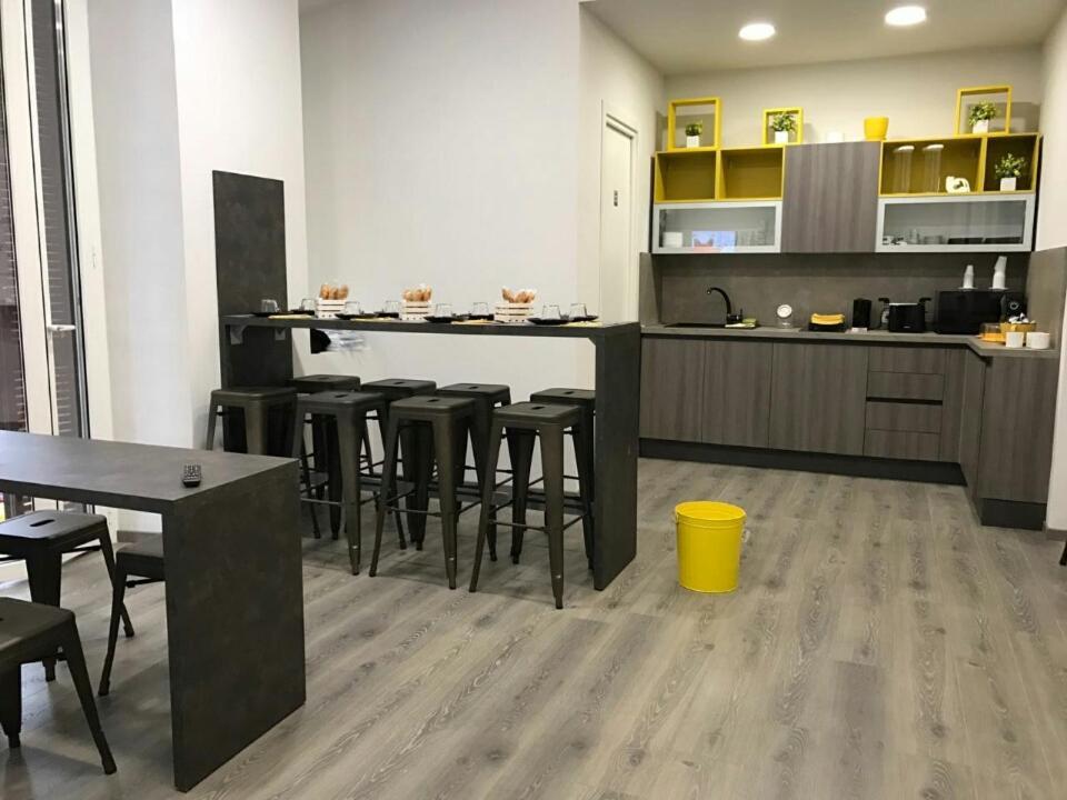 Bed and Breakfast Sensation House Рим Екстер'єр фото